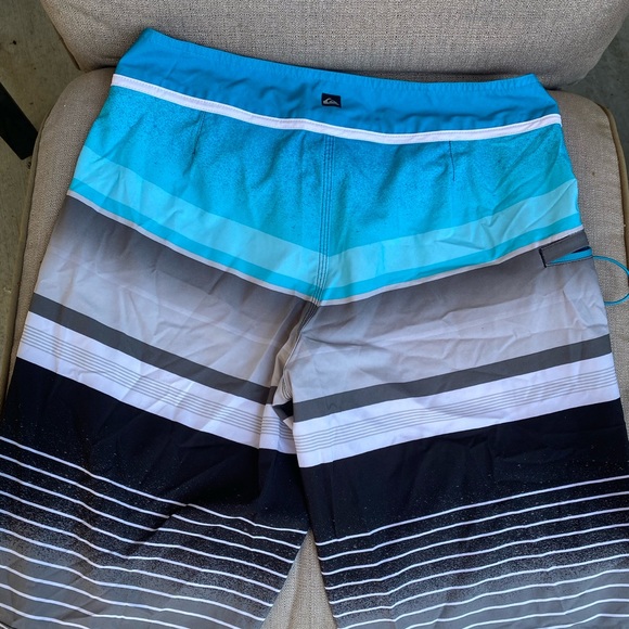 Bundle /board shorts - Picture 8 of 8